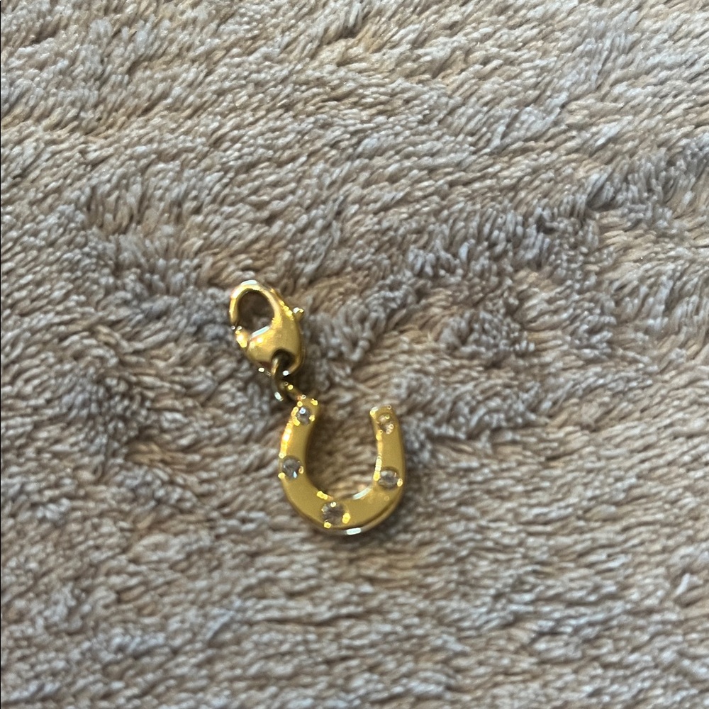 kate spade Gold Horseshoe Pendant Charm
